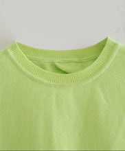Load image into Gallery viewer, Linzey Crop Shirt
